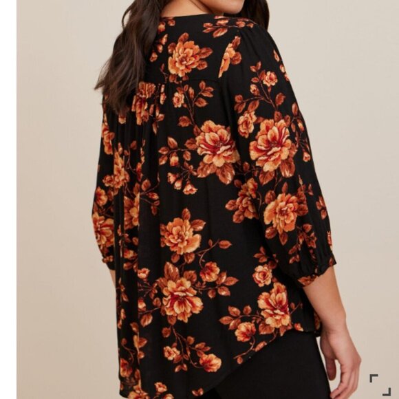 Torrid Crepe Chain Detail Blouse, Orange Floral - Picture 3 of 8